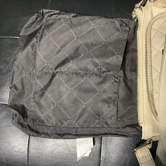 STEVE MADDEN Light Grey Crossbody Messenger Bag- Quilted Faux Leather - Picture 8 of 11